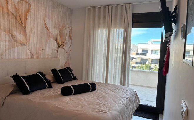 Herverkoop - Penthouse -
Los Almendros (Orihuela-Costa) - Costa Blanca