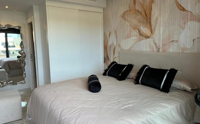 Herverkoop - Penthouse -
Los Almendros (Orihuela-Costa) - Costa Blanca