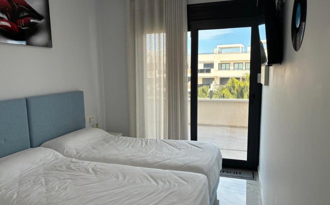 Herverkoop - Penthouse -
Los Almendros (Orihuela-Costa) - Costa Blanca