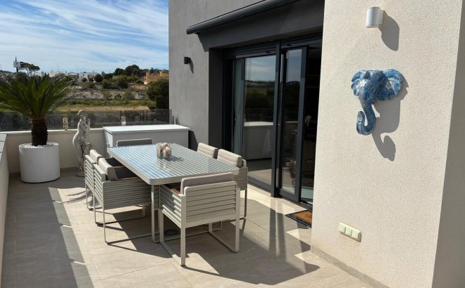 Herverkoop - Penthouse -
Los Almendros (Orihuela-Costa) - Costa Blanca