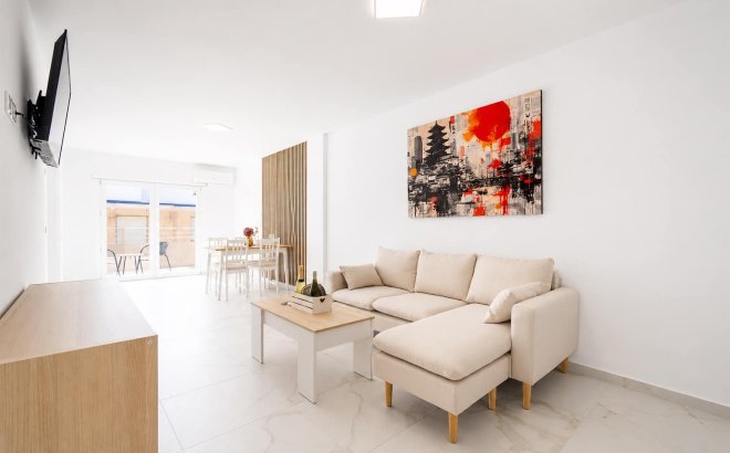 Herverkoop - Appartement -
Torrevieja - Costa Blanca