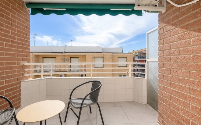 Herverkoop - Appartement -
Torrevieja - Costa Blanca