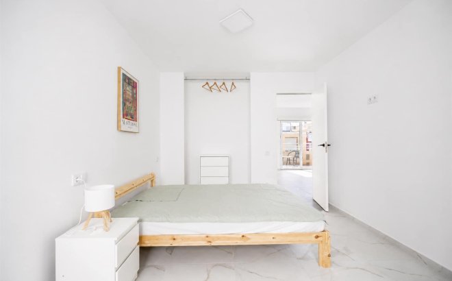 Herverkoop - Appartement -
Torrevieja - Costa Blanca