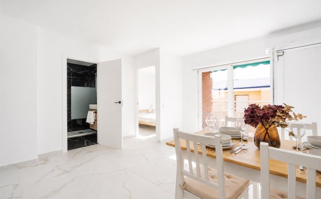 Herverkoop - Appartement -
Torrevieja - Costa Blanca