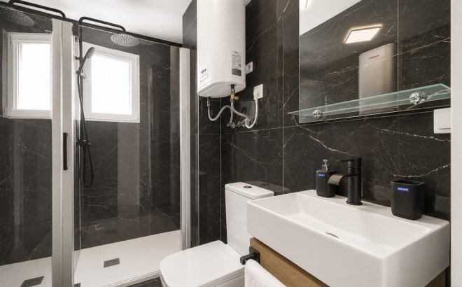 Herverkoop - Appartement -
Torrevieja - Costa Blanca