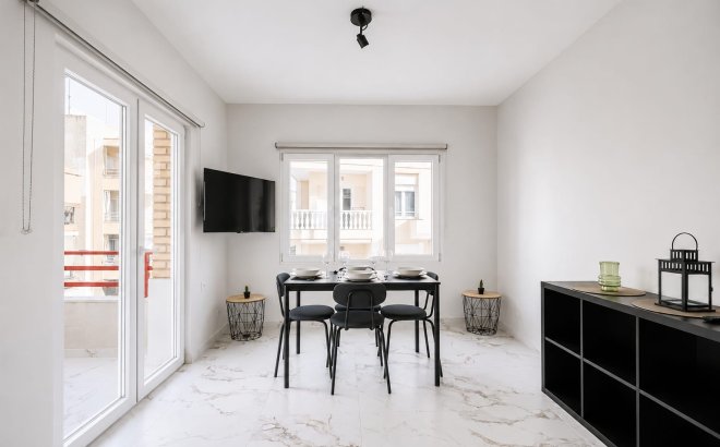 Herverkoop - Appartement -
Torrevieja - Costa Blanca