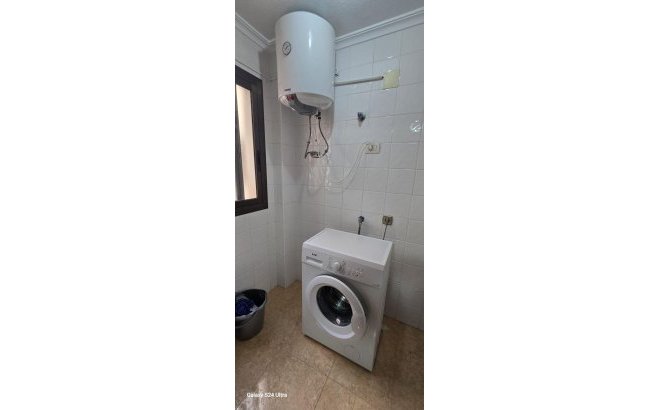 Herverkoop - Appartement -
Torrevieja - PARQUE DE LAS NACIONES