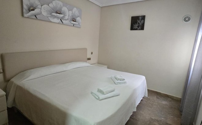 Herverkoop - Appartement -
Torrevieja - PARQUE DE LAS NACIONES