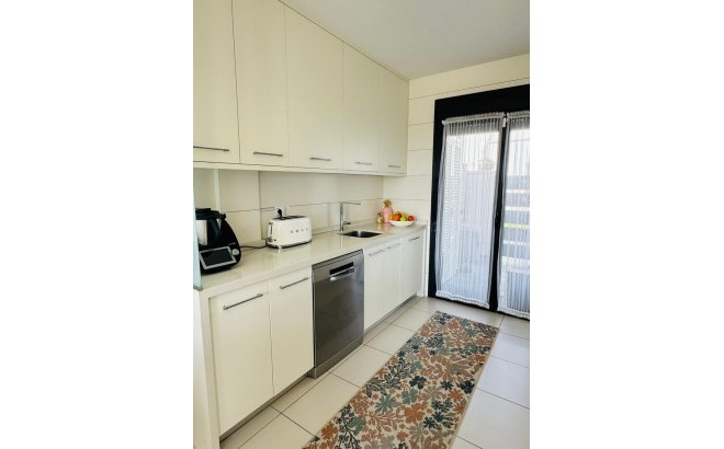 Herverkoop - Dúplex -
Orihuela Costa - Costa Blanca