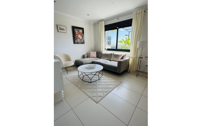 Herverkoop - Dúplex -
Orihuela Costa - Costa Blanca