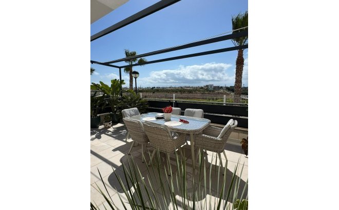 Herverkoop - Dúplex -
Orihuela Costa - Costa Blanca