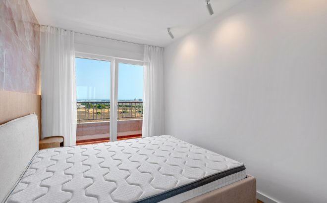 Resale - Apartment -
Torrevieja - Costa Blanca