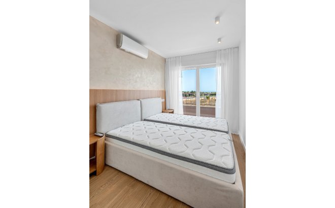 Resale - Apartment -
Torrevieja - Costa Blanca