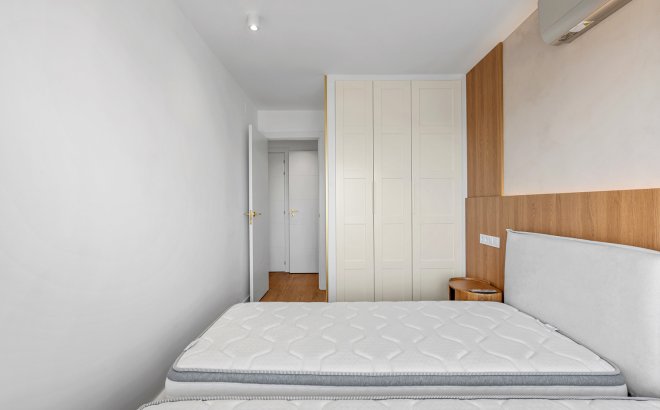 Resale - Apartment -
Torrevieja - Costa Blanca