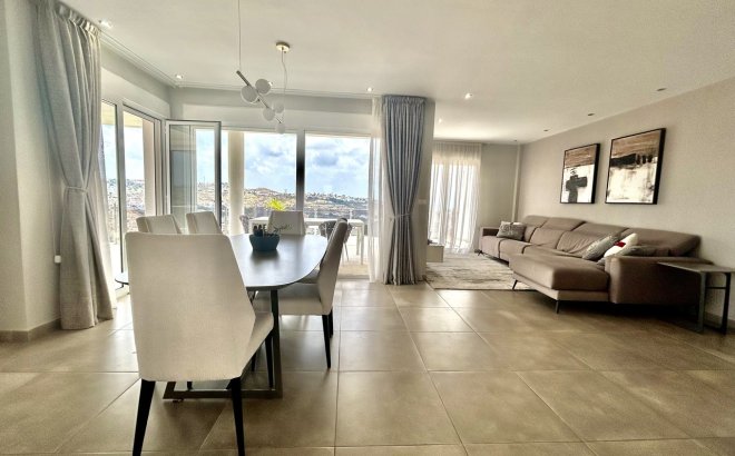 Resale - Villa -
Ciudad Quesada - Costa Blanca