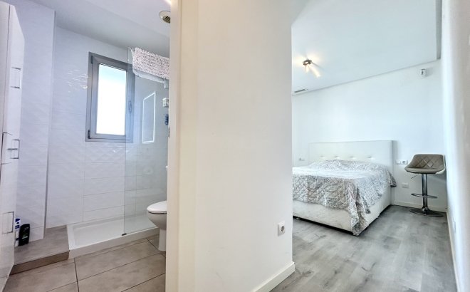 Resale - Penthouse -
Los Dolses - Inland