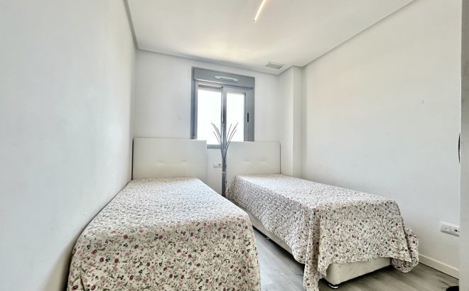 Resale - Penthouse -
Los Dolses - Inland