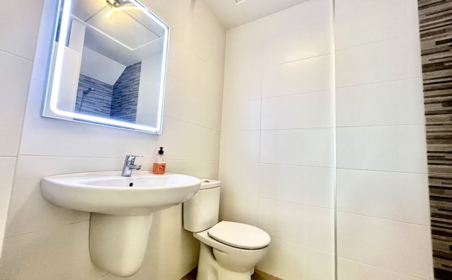 Resale - Penthouse -
Los Dolses - Inland