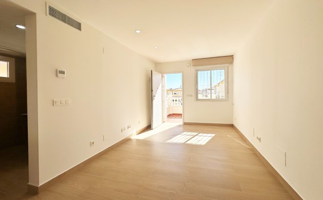 Resale - Apartment -
Orihuela Costa - Costa Blanca