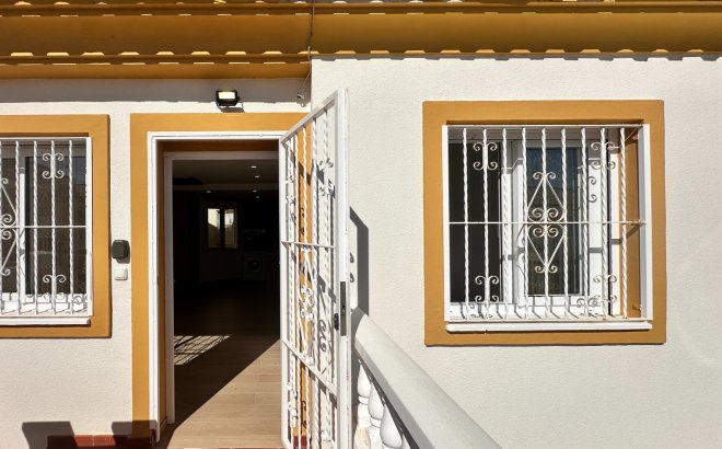 Resale - Apartment -
Orihuela Costa - Costa Blanca