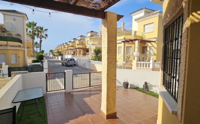 Resale - Villa -
Lo Crispin - Inland