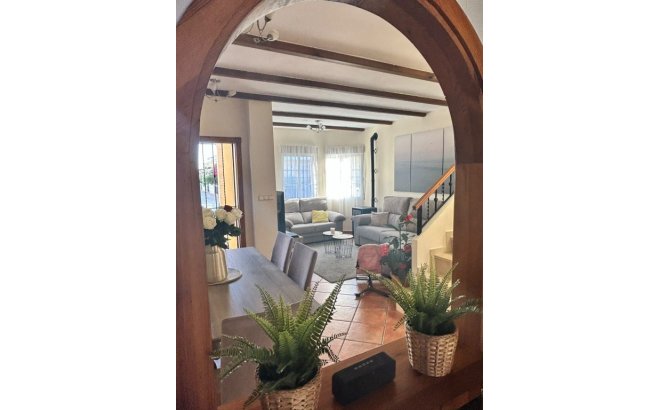 Resale - Villa -
Lo Crispin - Inland