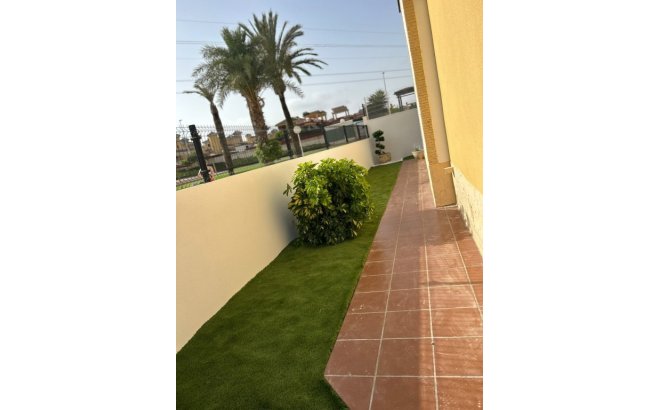 Resale - Villa -
Lo Crispin - Inland