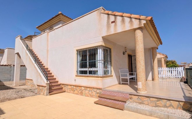 Resale - Villa -
Lo Crispin - Inland