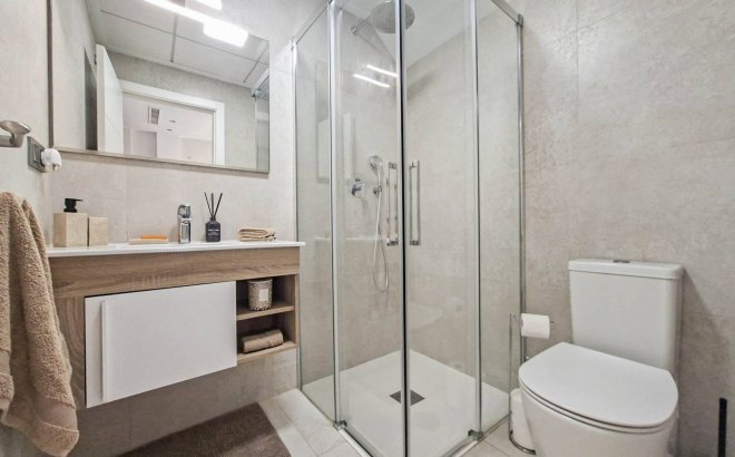 Revente - Villa -
Villamartin - Costa Blanca
