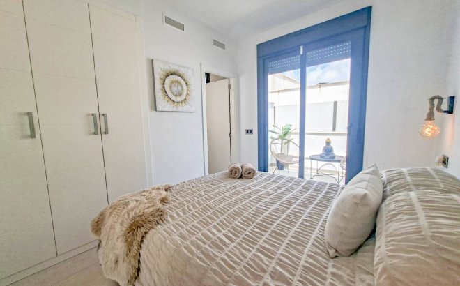 Revente - Villa -
Villamartin - Costa Blanca