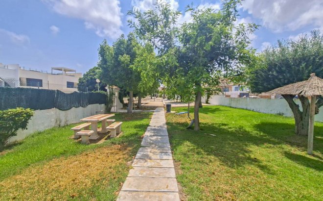 Revente - Villa -
Villamartin - Costa Blanca