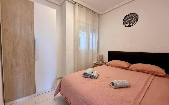Resale - Apartment -
Torrevieja - Acequion