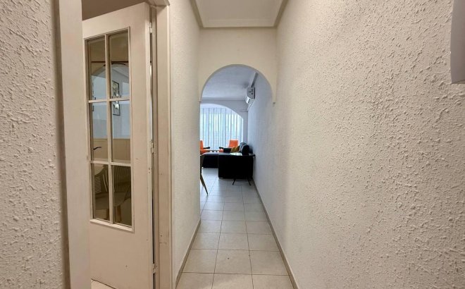 Resale - Apartment -
Torrevieja - Acequion
