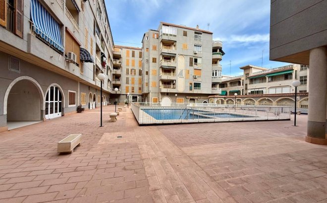 Resale - Apartment -
Torrevieja - Acequion