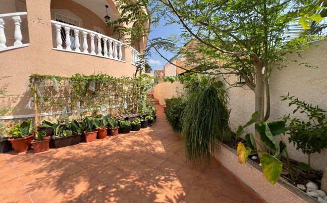 Resale - Villa -
Ciudad Quesada - Costa Blanca