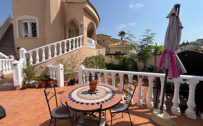 Resale - Villa -
Ciudad Quesada - Costa Blanca