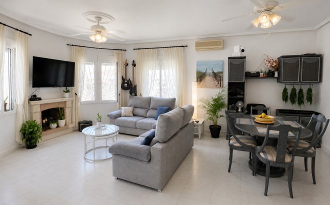 Resale - Villa -
Ciudad Quesada - Costa Blanca