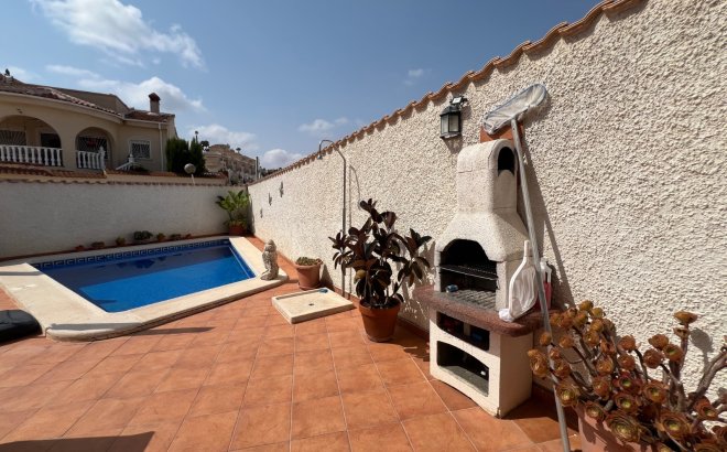 Resale - Villa -
Ciudad Quesada - Costa Blanca