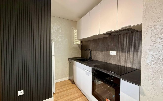 Resale - Apartment -
Torrevieja - Acequion