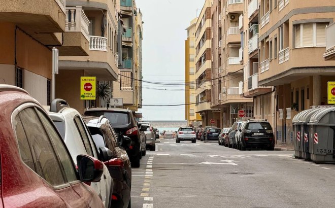 Resale - Apartment -
Torrevieja - Acequion