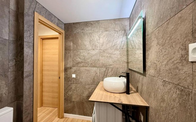 Resale - Apartment -
Torrevieja - Acequion