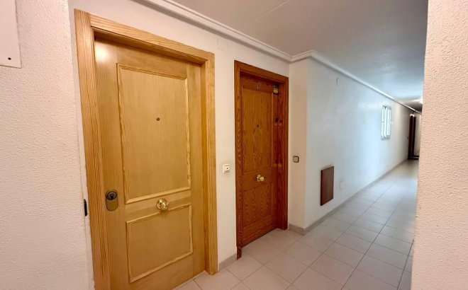 Resale - Apartment -
Torrevieja - Acequion