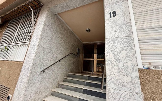 Resale - Apartment -
Torrevieja - Acequion