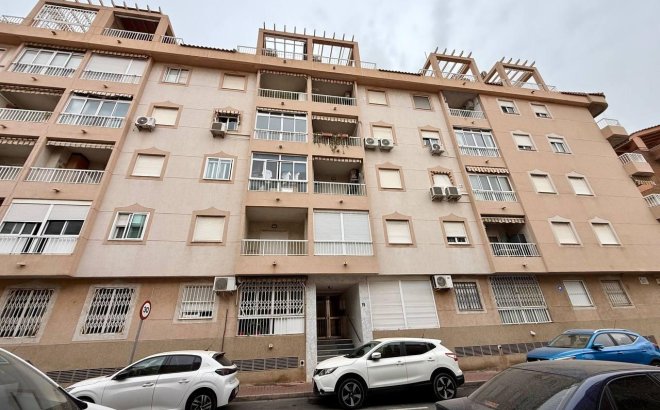 Resale - Apartment -
Torrevieja - Acequion