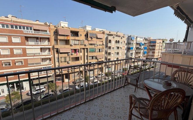 Resale - Apartment -
Torrevieja - Acequion