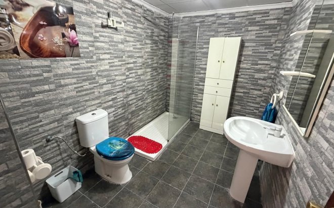 Resale - Apartment -
Torrevieja - Acequion