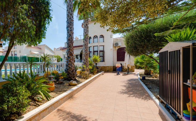 Resale - Villa -
San Fulgencio - Costa Blanca