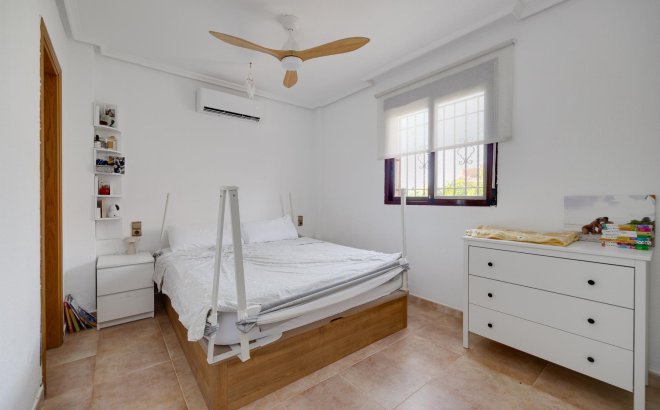 Resale - Villa -
San Fulgencio - Costa Blanca