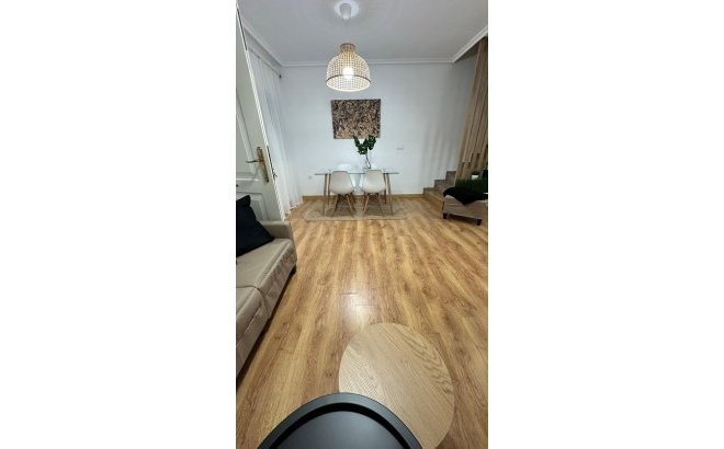 Revente - Town House -
Orihuela Costa - La Zenia
