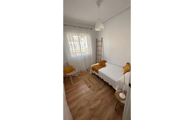 Revente - Town House -
Orihuela Costa - La Zenia